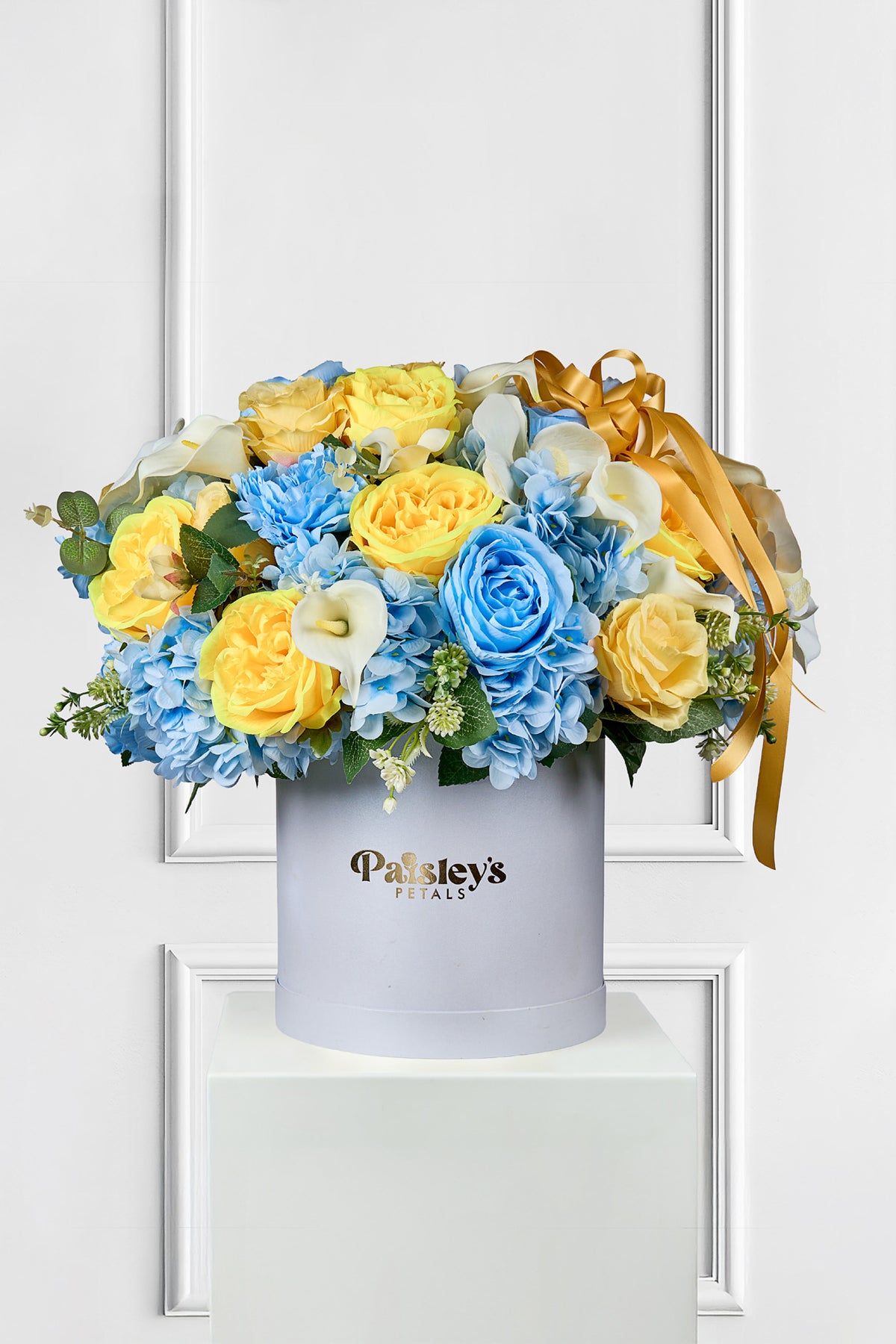 Blue Sky Horizon Silk Luxe Petal Box: Radiant Serenity